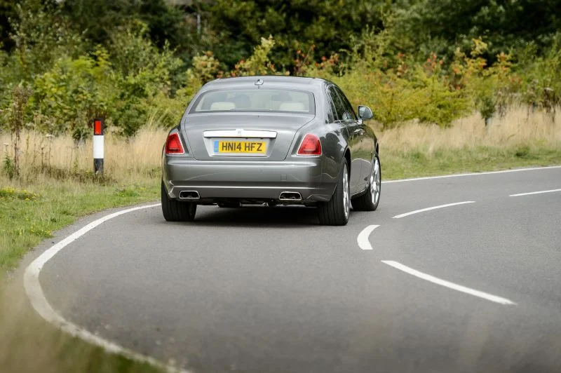 Rolls-Royce Ghost 6.6 V12 (570 Hp) Automatic2014 - 2020 thumbnail 2