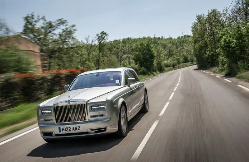 Rolls-Royce Phantom 6.7 V12 (460 Hp) Automatic2012 - 2016 - 1