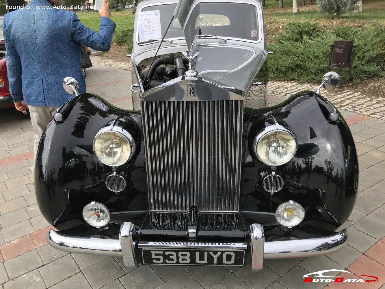 Rolls-Royce Silver Dawn 4.6 (128 Hp) Automatic1951 - 1955 thumbnail 3