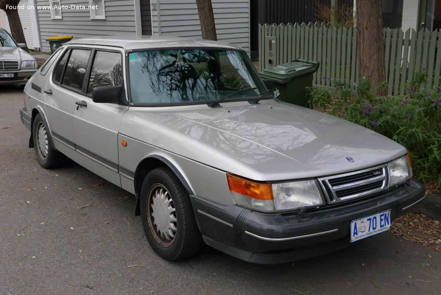 Saab 900 2.0 16V (126 Hp)1989 - 1992 - 1