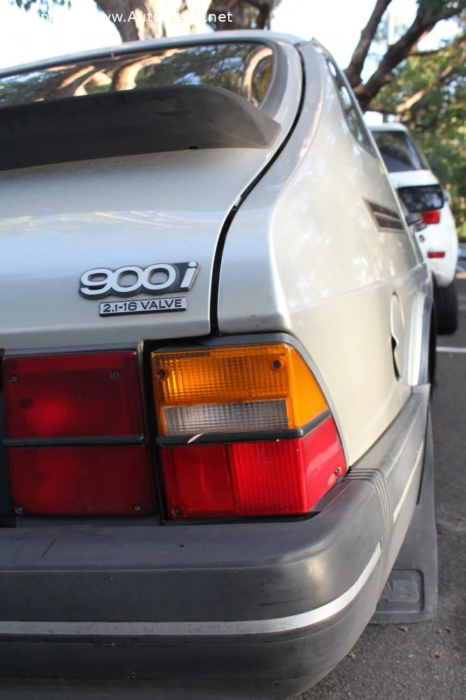 Saab 900 2.0 16V (126 Hp)1989 - 1992 thumbnail 6