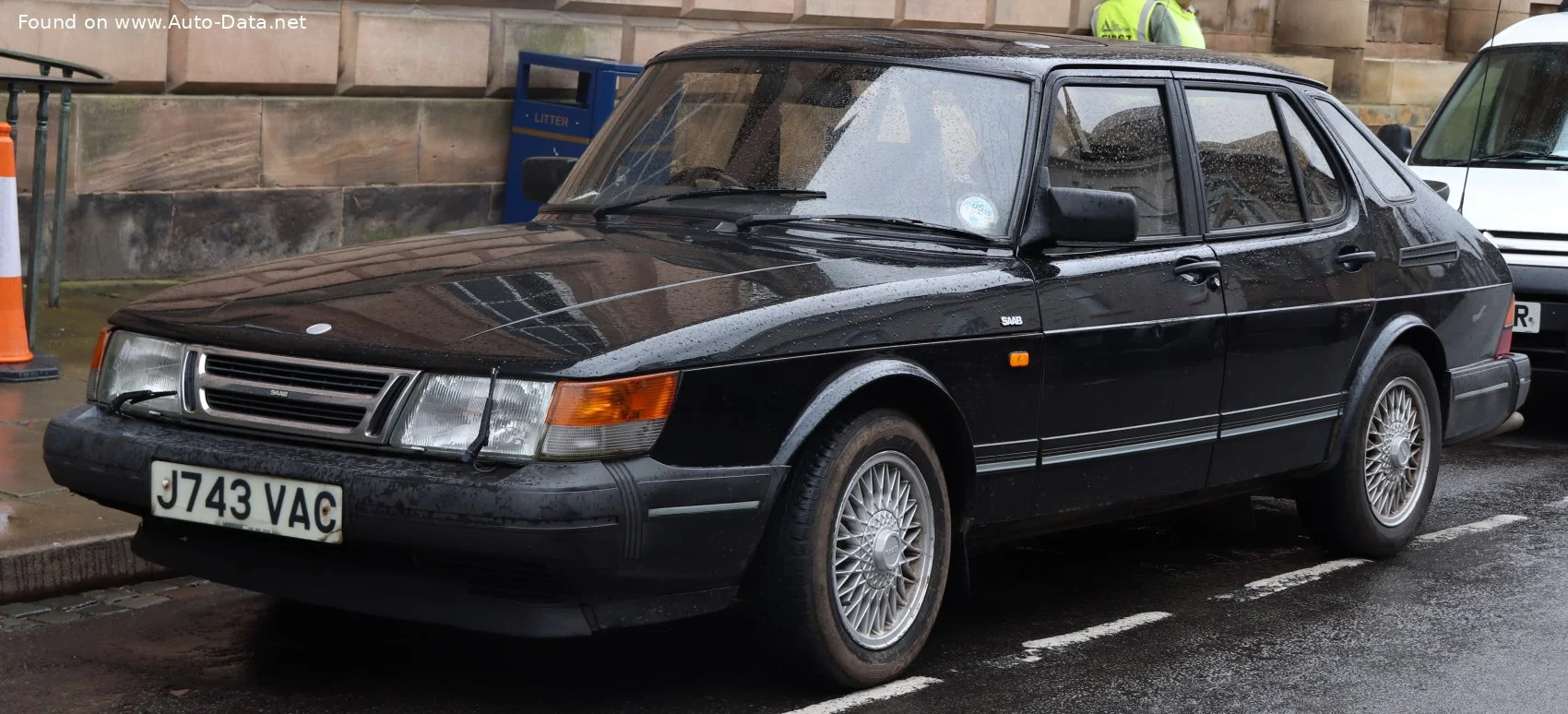 Saab 900 2.0 16V (126 Hp)1989 - 1992 thumbnail 8