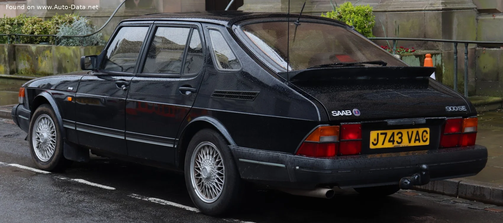 Saab 900 2.0 16V (126 Hp)1989 - 1992 thumbnail 9