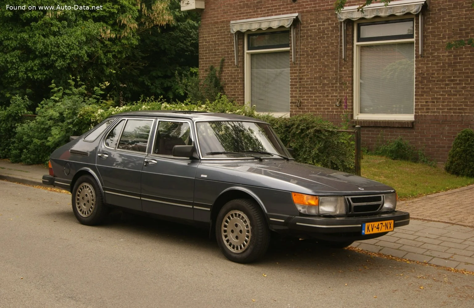 Saab 900 2.0 c (100 Hp)1979 - 1986 thumbnail 8