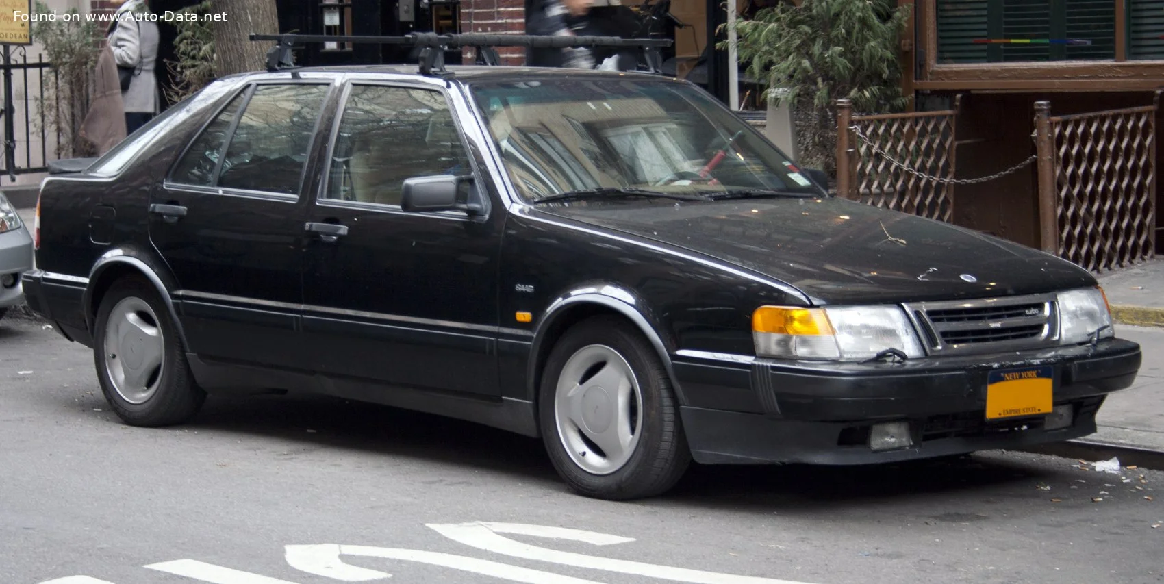 Saab 9000 2.0 16V (125 Hp)1985 - 1988 thumbnail 2
