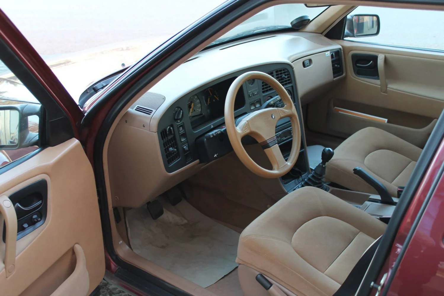 Saab 9000 2.0 16V (125 Hp)1985 - 1988 thumbnail 5