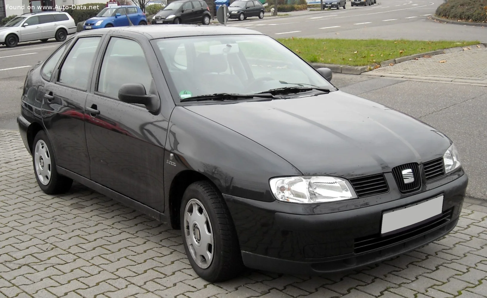Seat Cordoba Seat Cordoba I (facelift 1999)
