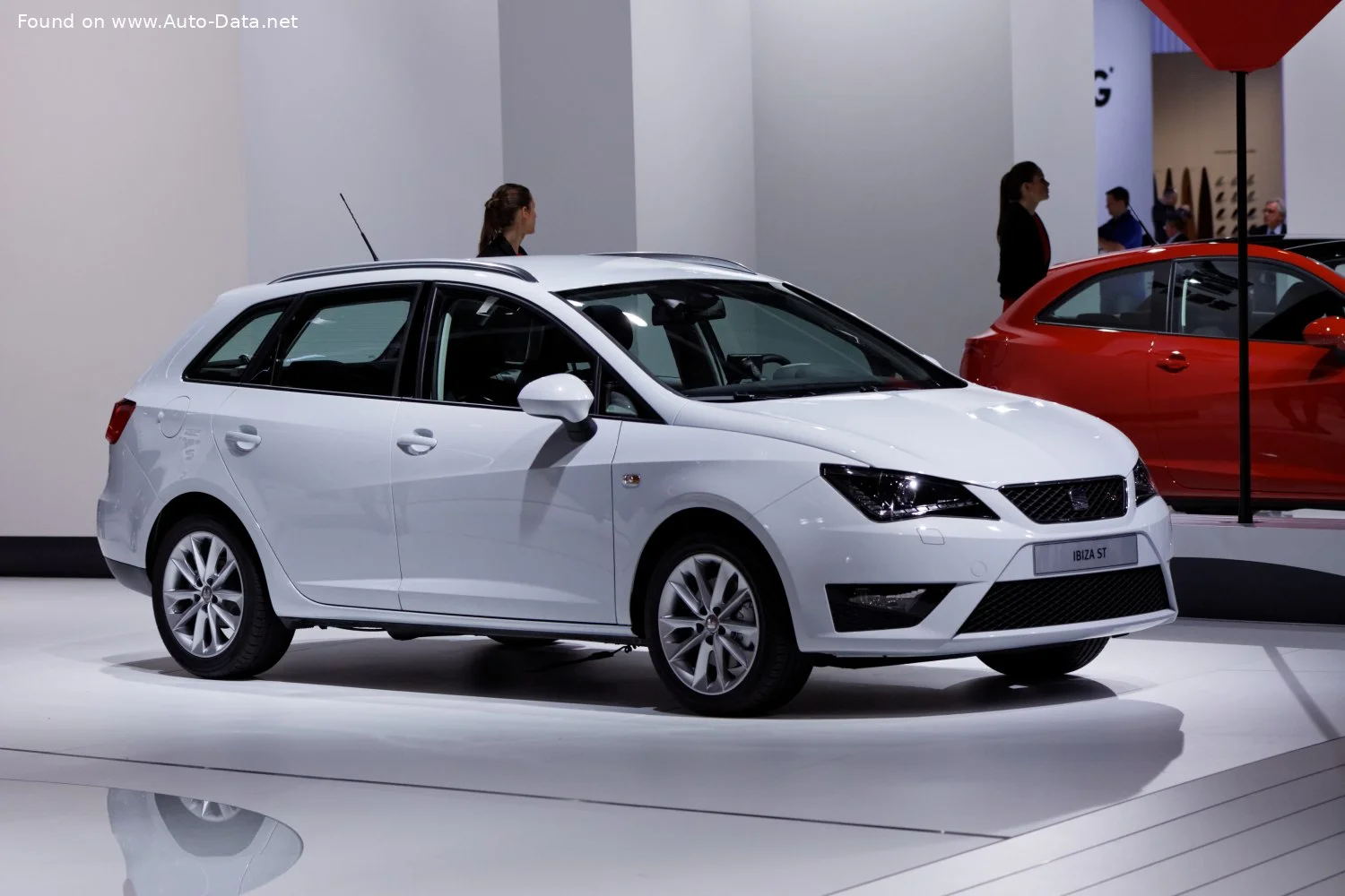 Seat Ibiza 1.2 (60 Hp)2012 - 2015 - 1