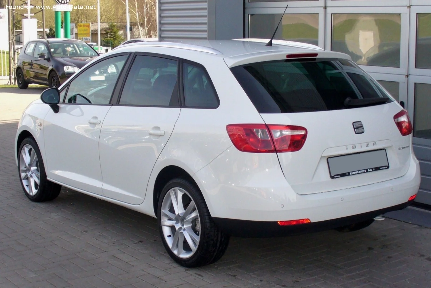 Seat Ibiza 1.2 (70 Hp)2010 - 2012 thumbnail 2
