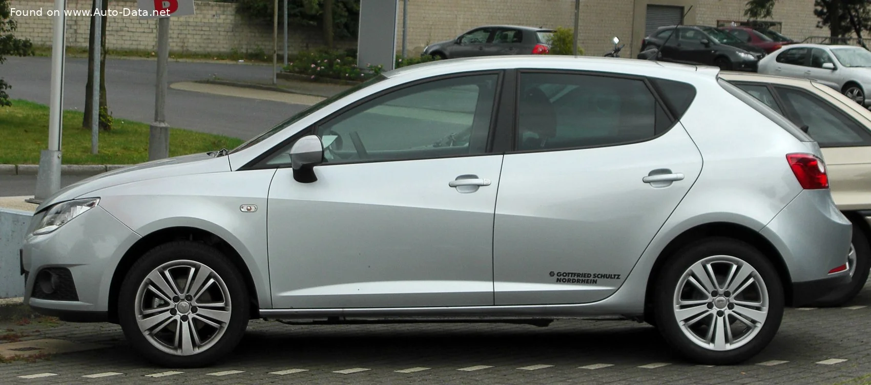 Seat Ibiza 1.2 (60 Hp)2009 - 2012 thumbnail 2