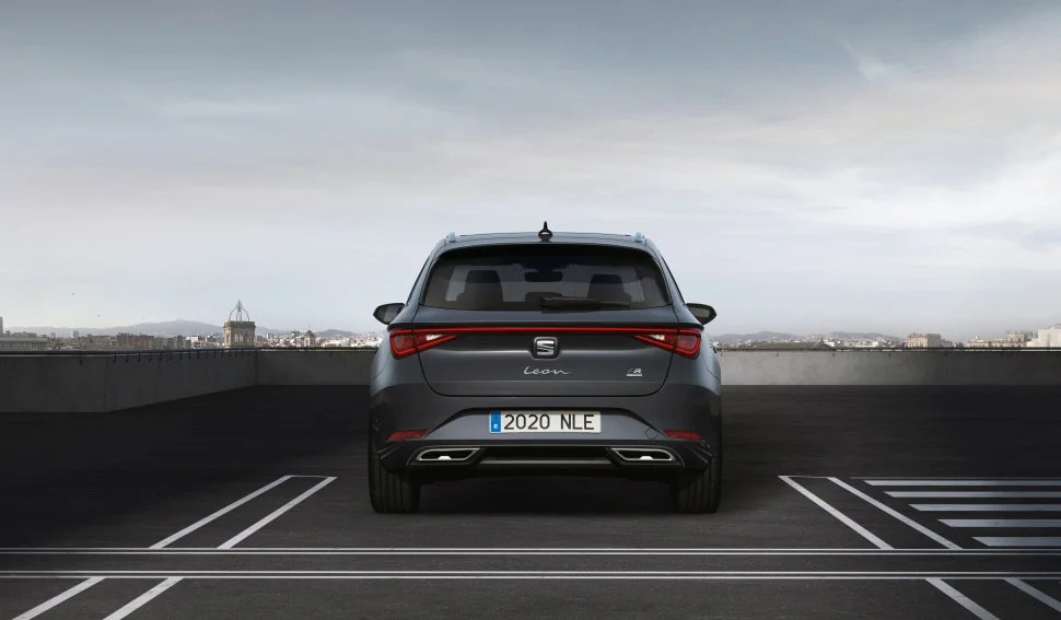 Seat Leon 1.0 eTSI (110 Hp) Mild Hybrid DSG2021 - 2024 thumbnail 11
