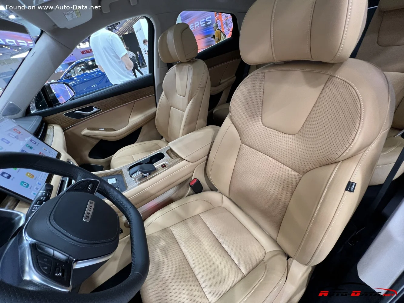 Seres 5 80 kWh (299 Hp) Electric2023 - thumbnail 15