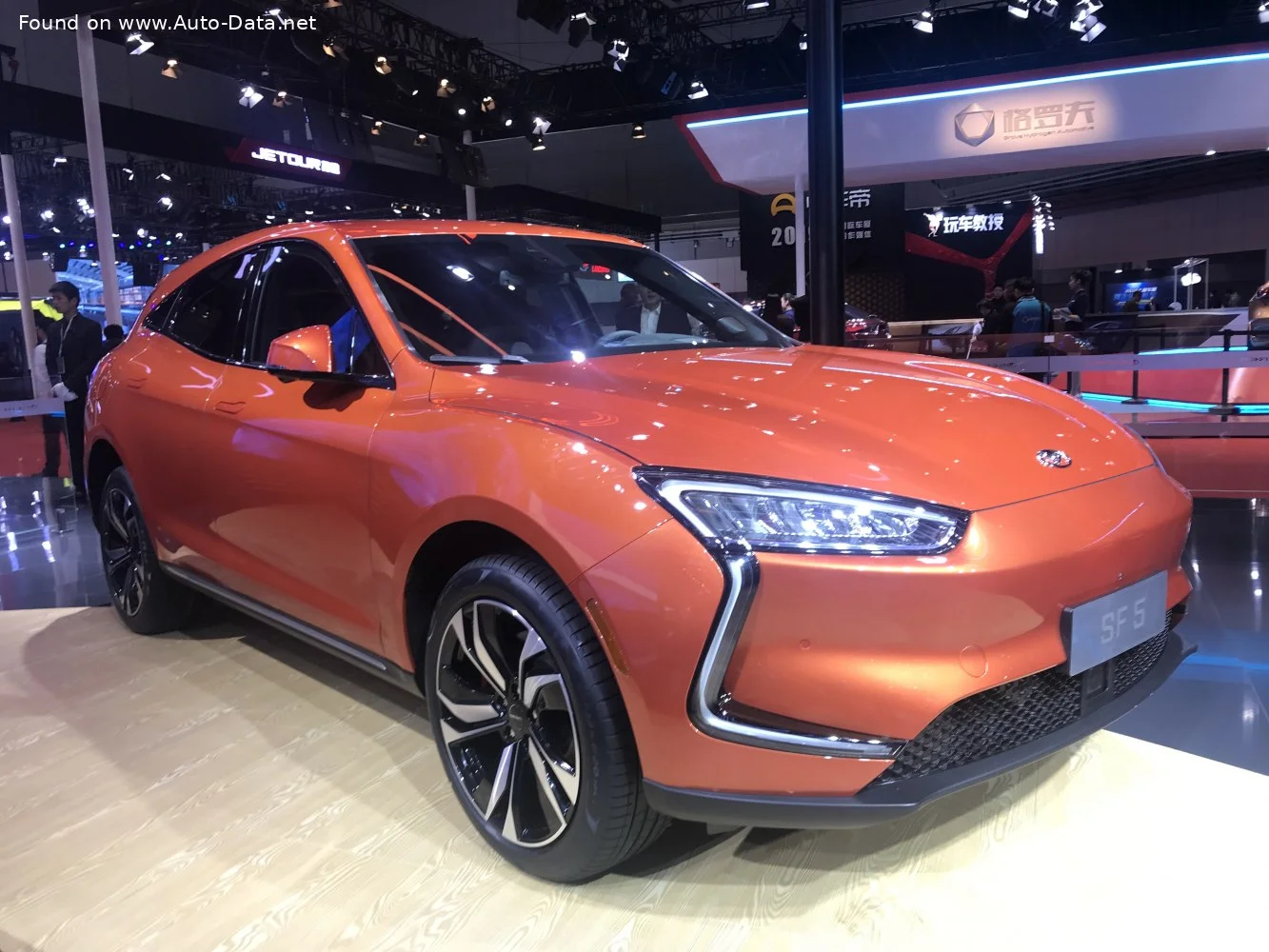 Seres SF5 1.5T (347 Hp) EREV2019 - - 1