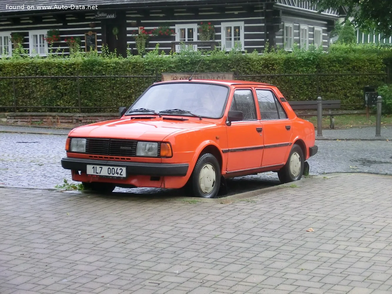 Skoda 105,120 1.0 105 S,L (44 Hp)1988 - 1990 - 1