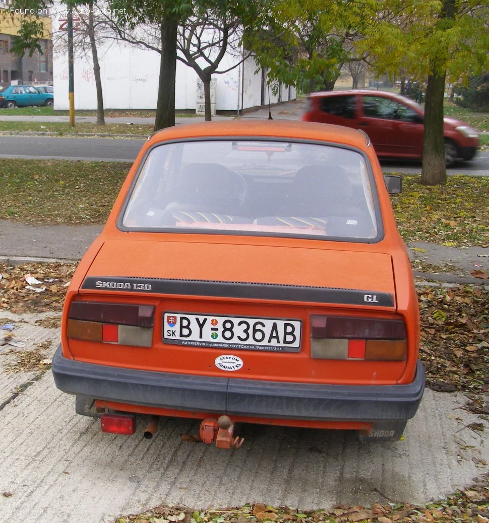 Skoda 130 G,GL (S136) (63 Hp)1988 - 1990 thumbnail 2