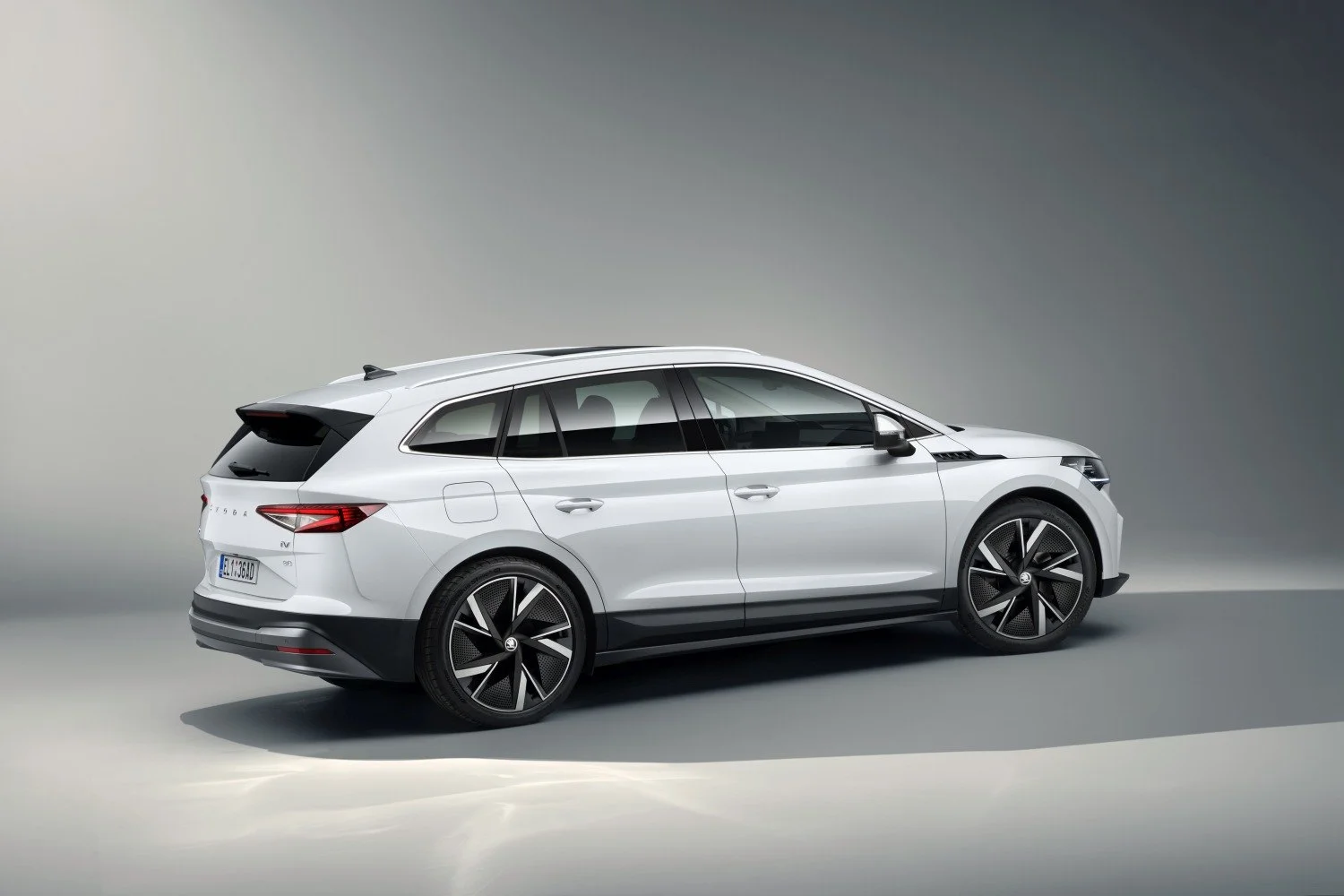 Skoda Enyaq 50 55 kWh (148 Hp)2021 - 2023 thumbnail 4