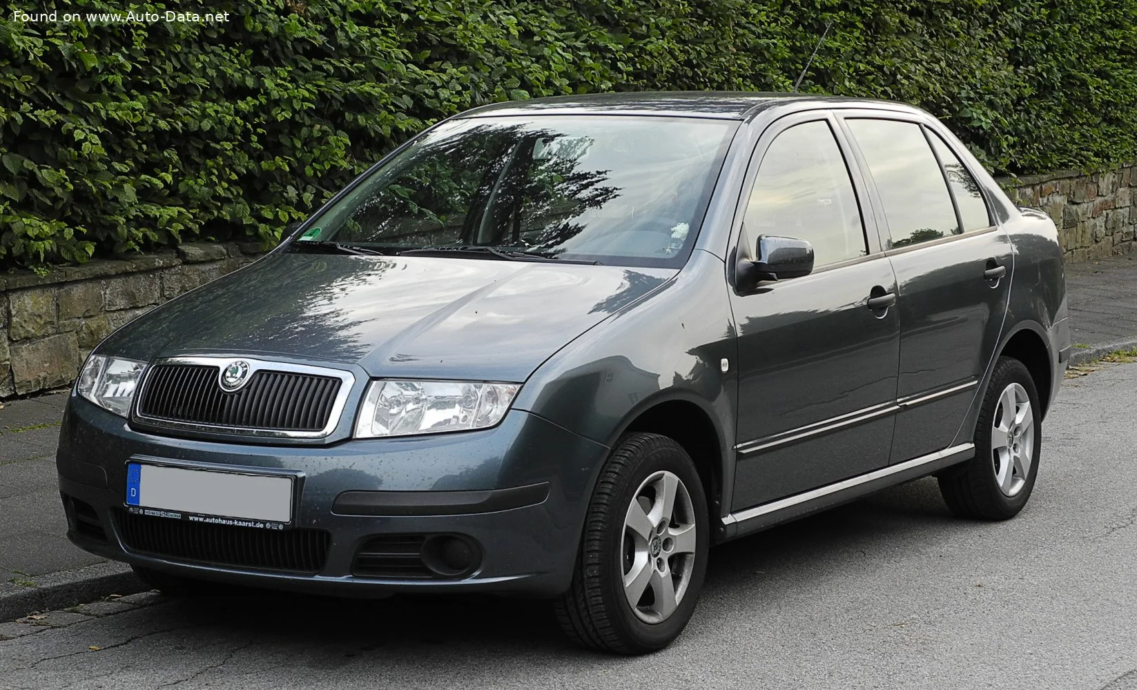 Skoda Fabia Skoda Fabia Sedan I (6Y)