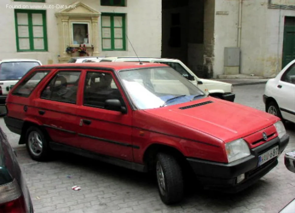 Skoda Favorit 1.3 (135) (60 Hp)1991 - 1995 - 1