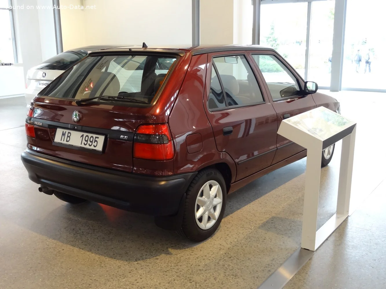 Skoda Felicia 1.3 (54 Hp)1996 - 1997 thumbnail 2