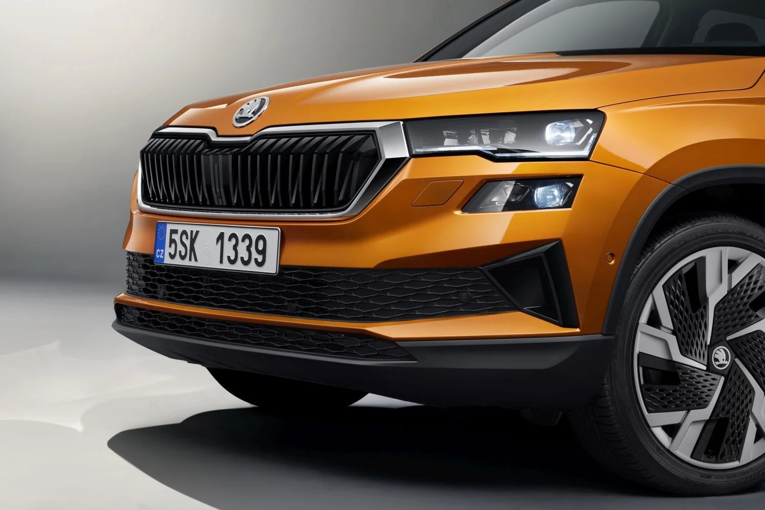 Skoda Karoq 1.0 TSI (110 Hp)2021 - 2023 thumbnail 12