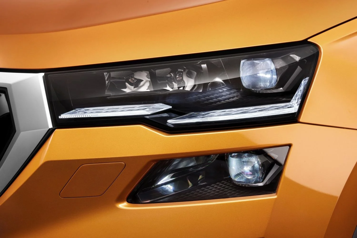 Skoda Karoq 1.0 TSI (110 Hp)2021 - 2023 thumbnail 16