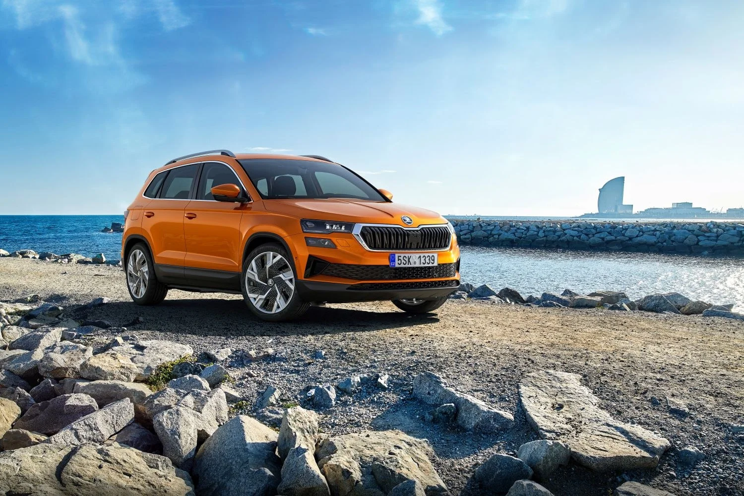 Skoda Karoq 1.0 TSI (110 Hp)2021 - 2023 thumbnail 3
