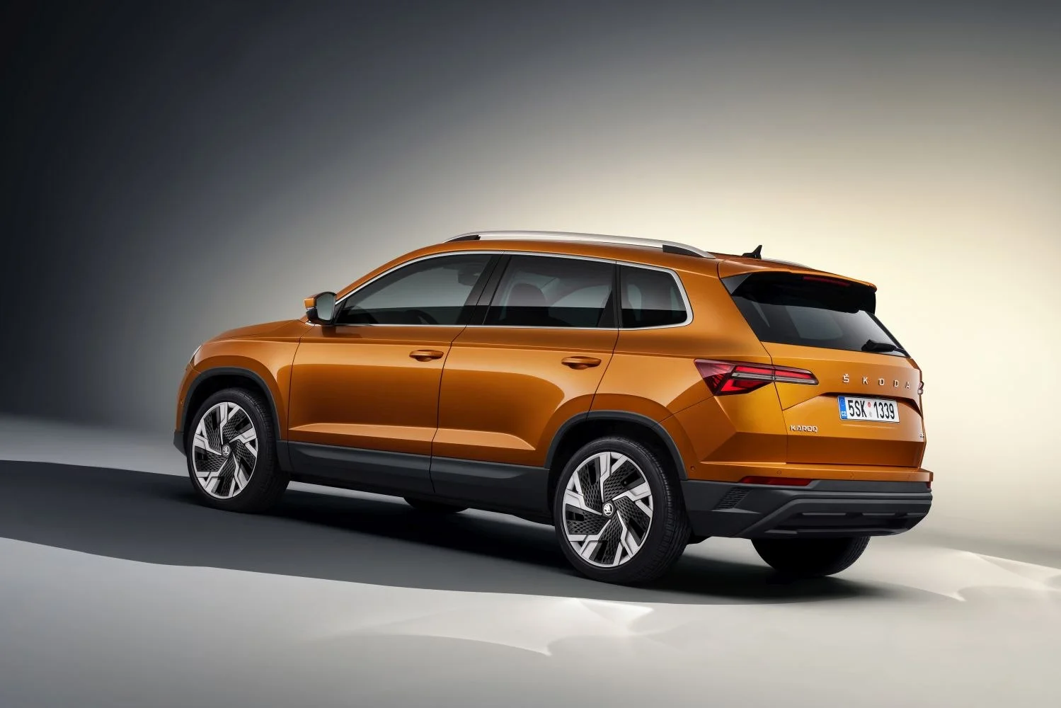 Skoda Karoq 1.0 TSI (110 Hp)2021 - 2023 thumbnail 5