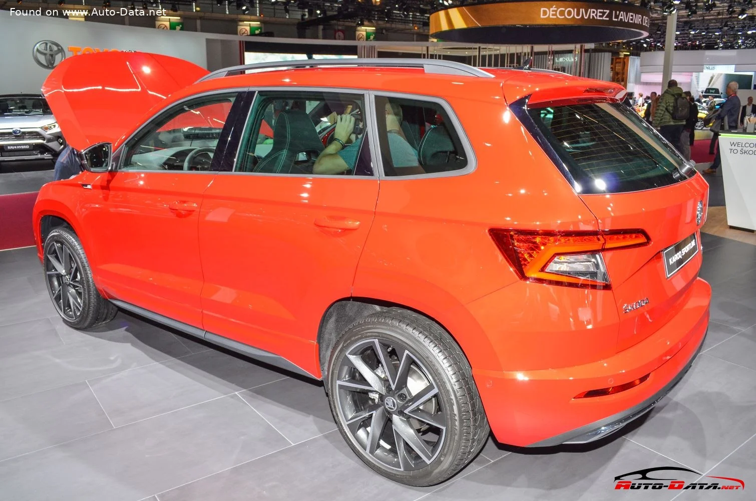 Skoda Karoq 1.0 TSI (110 Hp)2020 - 2021 thumbnail 14