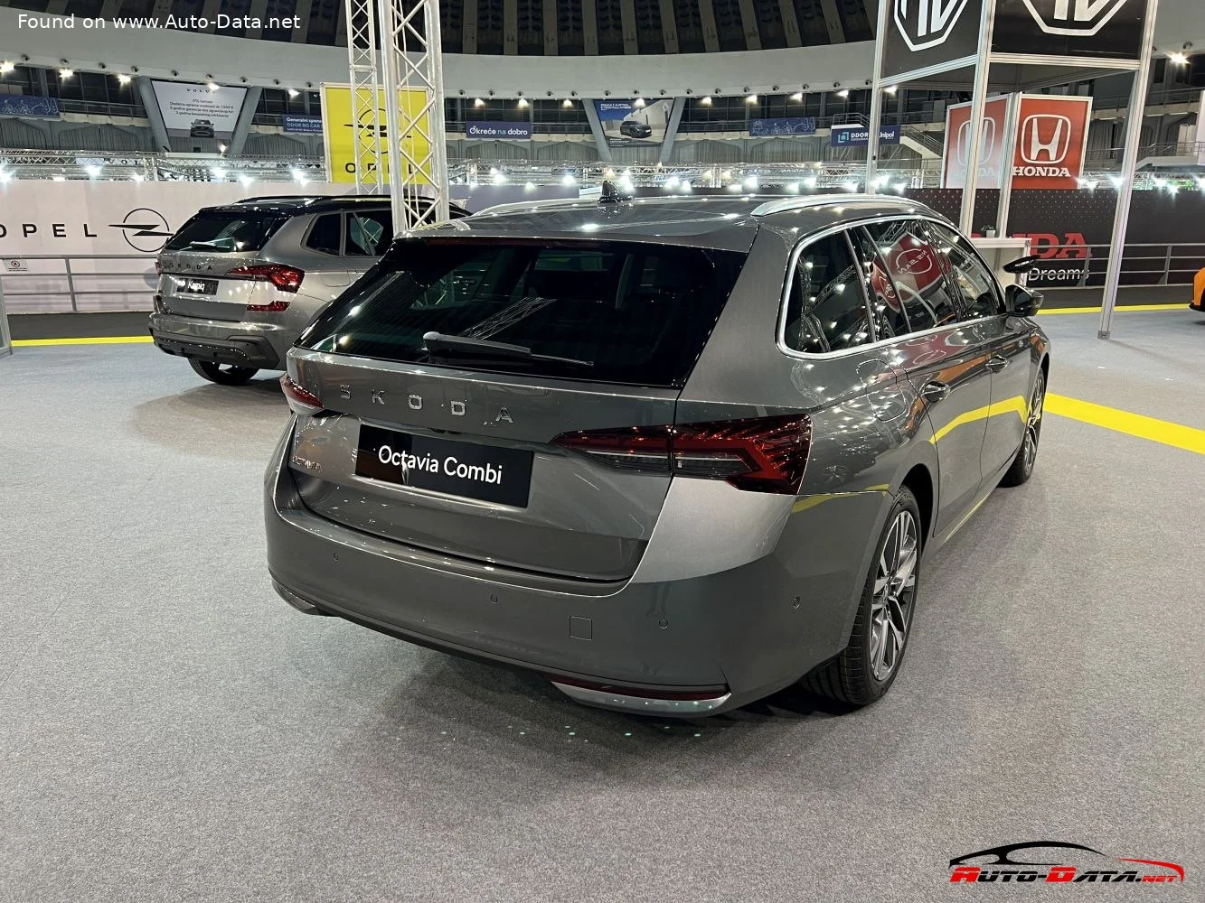 Skoda Octavia 1.5 TSI (116 Hp)2024 - thumbnail 18
