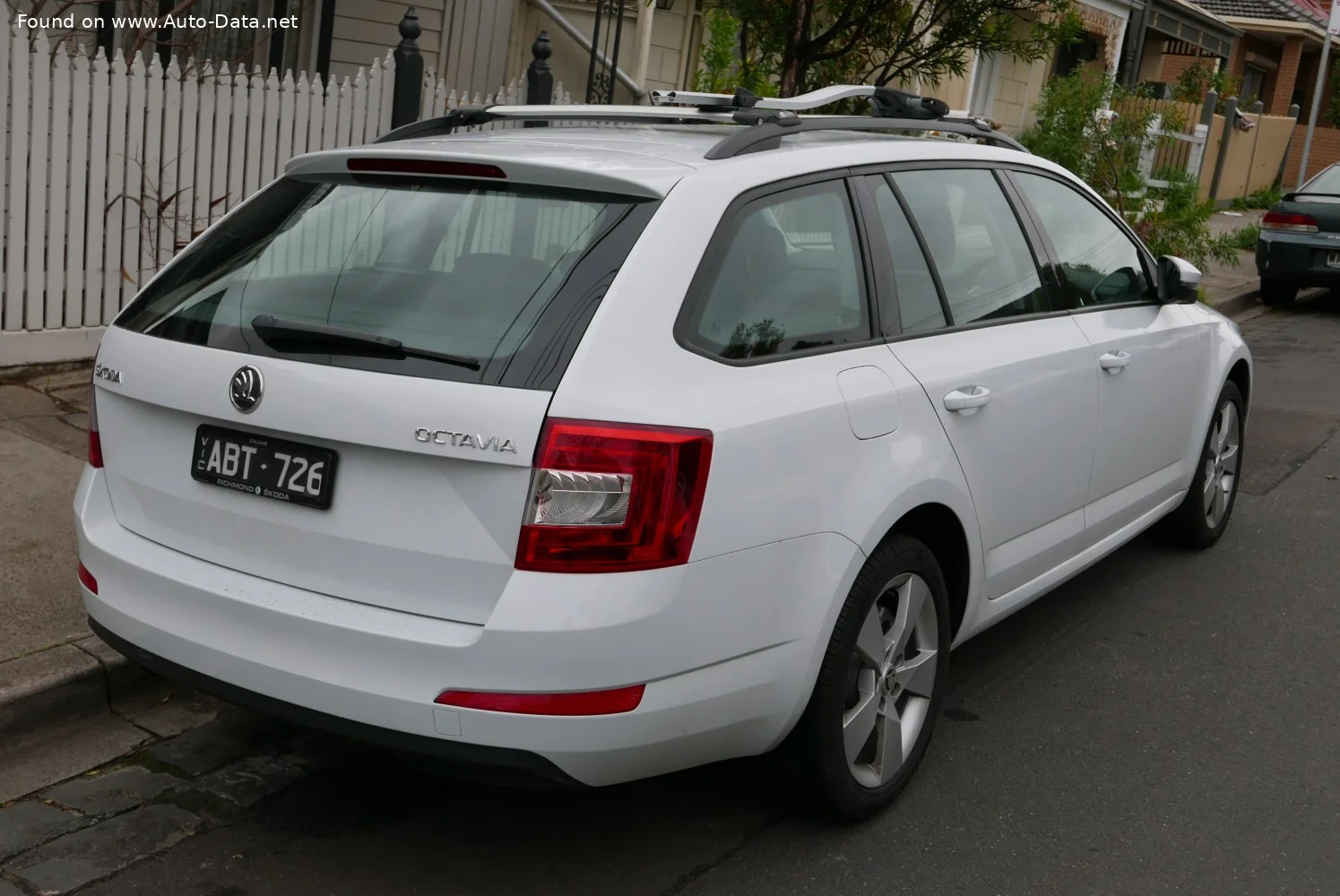 Skoda Octavia 1.0 TSI (115 Hp)2016 - 2017 thumbnail 2