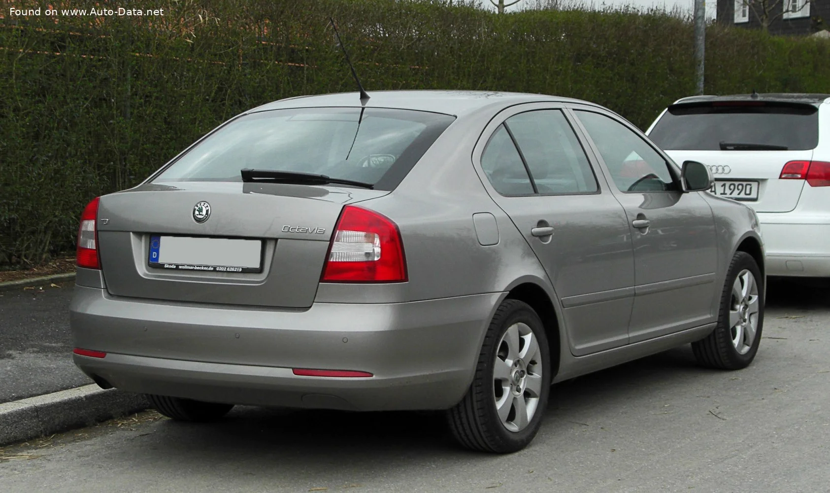 Skoda Octavia 1.2 TSI (105 Hp)2010 - 2013 thumbnail 2