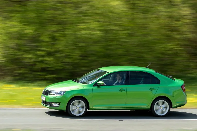 Skoda Rapid 1.0 TSI (110 Hp)2017 - 2019 thumbnail 2
