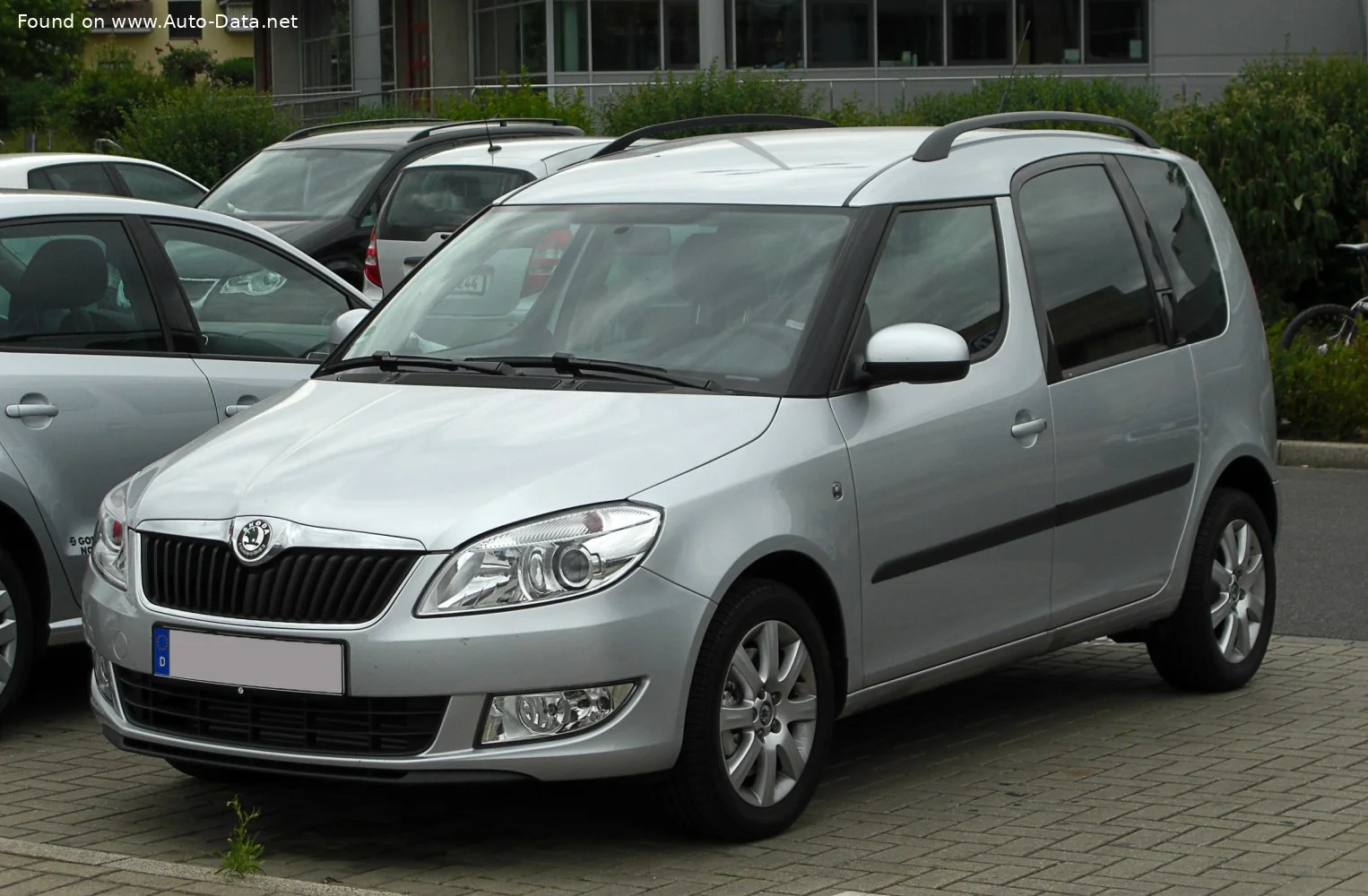 Skoda Roomster 1.2 HTP (70 Hp)2010 - 2015 thumbnail 5
