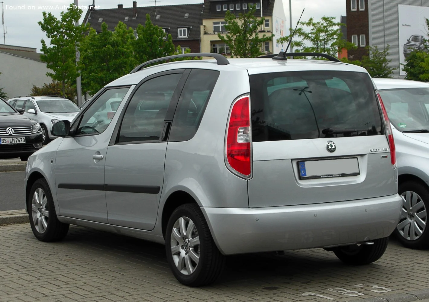Skoda Roomster 1.2 HTP (70 Hp)2010 - 2015 thumbnail 6