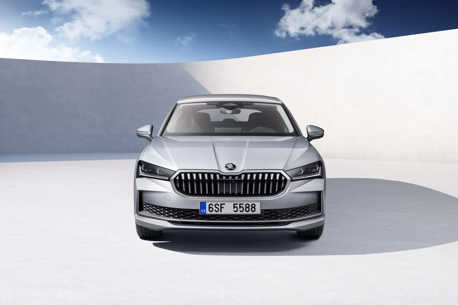 Skoda Superb 1.5 TSI (150 Hp) Mild Hybrid DSG2024 - thumbnail 5
