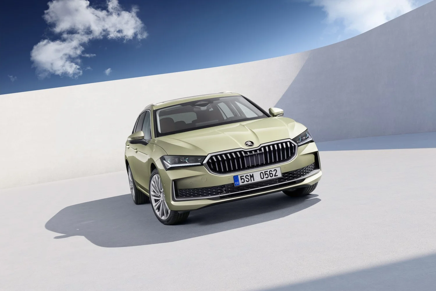 Skoda Superb 1.5 TSI (150 Hp) Mild Hybrid DSG2023 - - 1