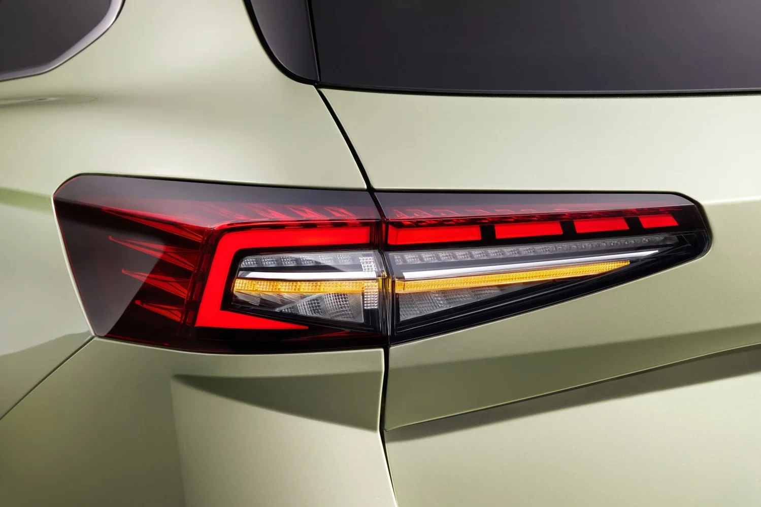 Skoda Superb 1.5 TSI (150 Hp) Mild Hybrid DSG2023 - thumbnail 11