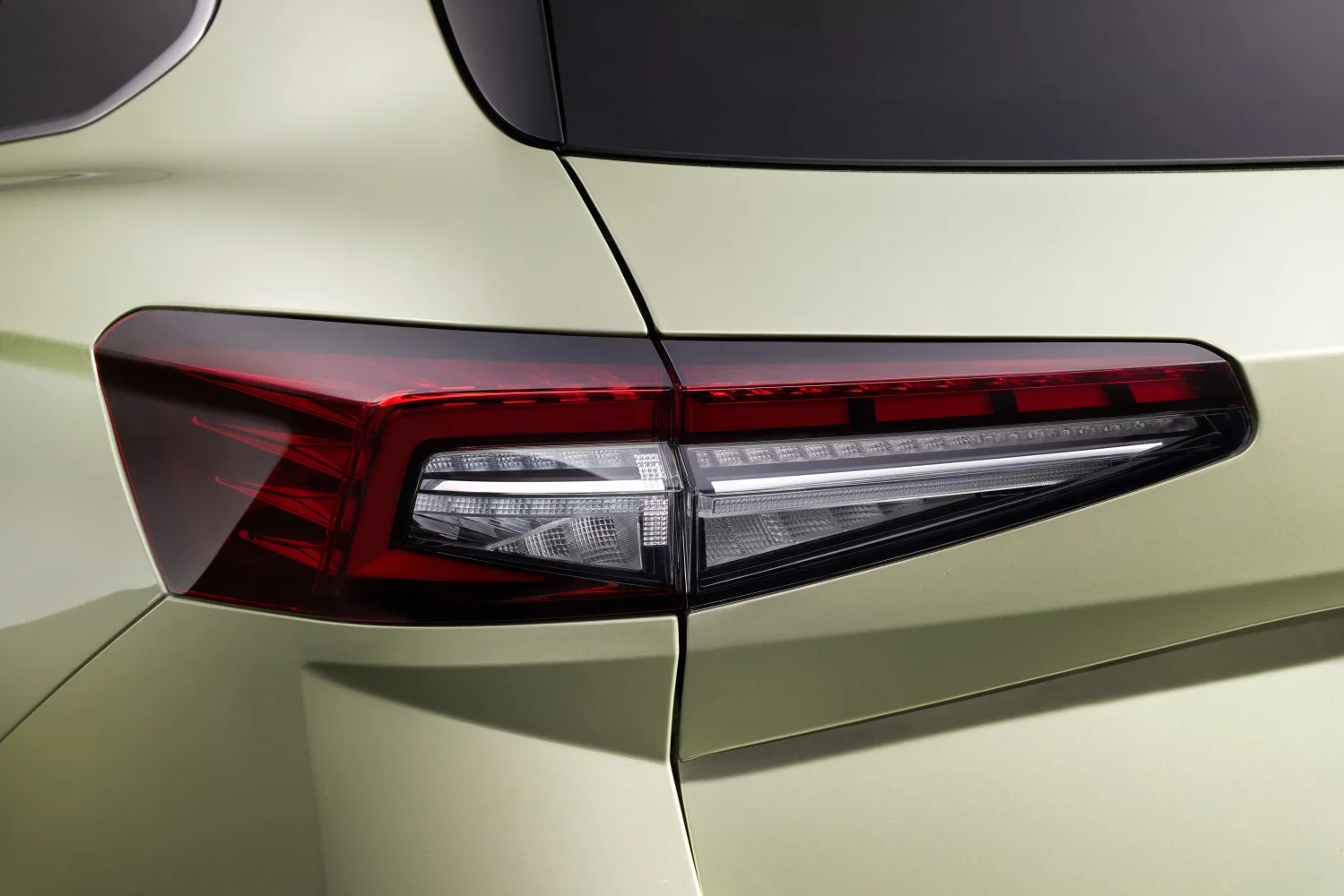 Skoda Superb 1.5 TSI (150 Hp) Mild Hybrid DSG2023 - thumbnail 14