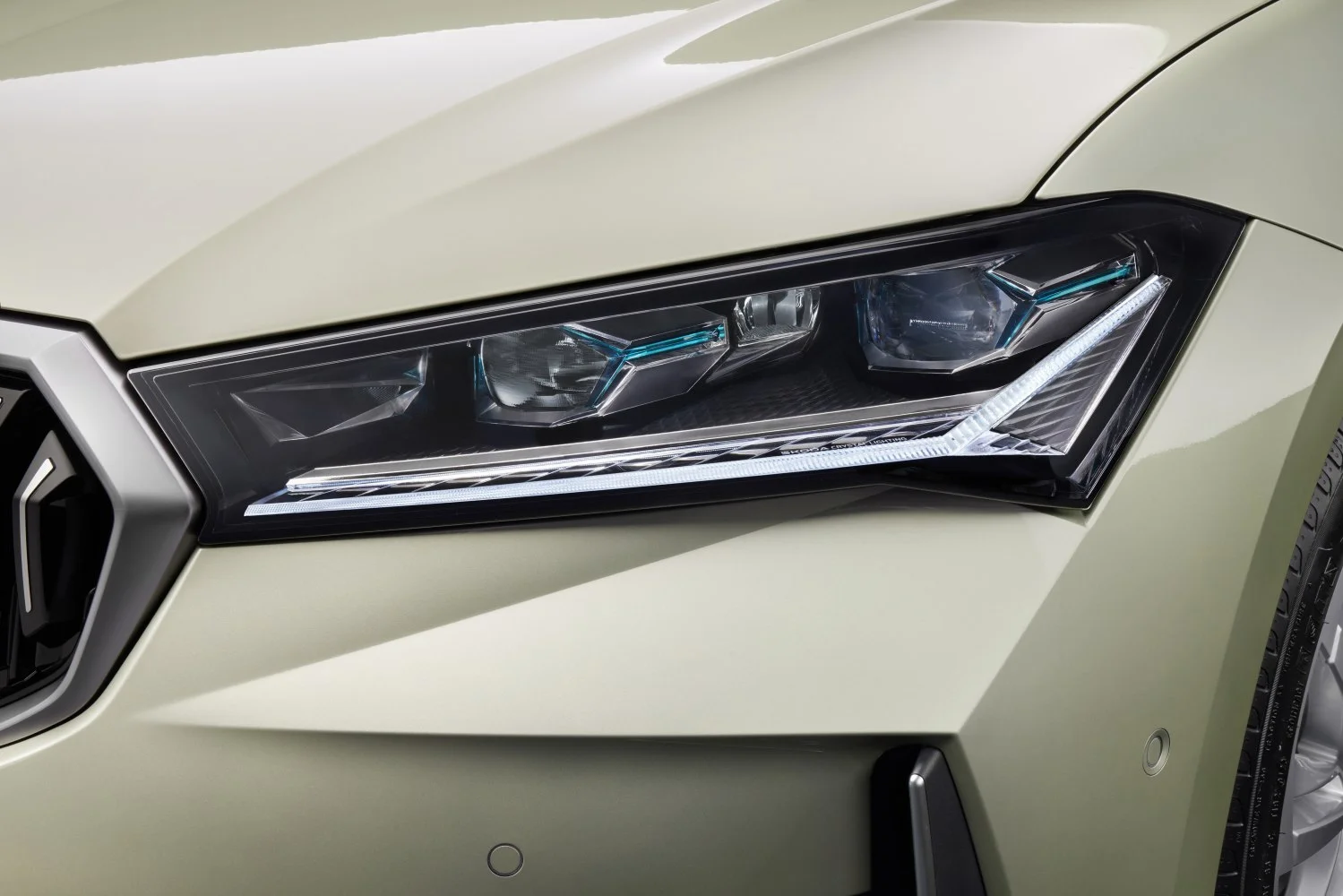 Skoda Superb 1.5 TSI (150 Hp) Mild Hybrid DSG2023 - thumbnail 17