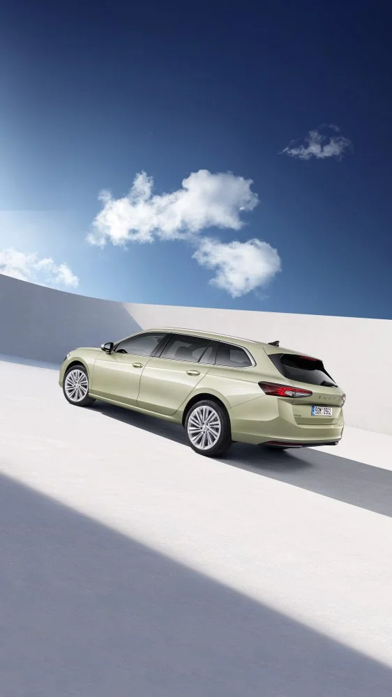 Skoda Superb 1.5 TSI (150 Hp) Mild Hybrid DSG2023 - thumbnail 4
