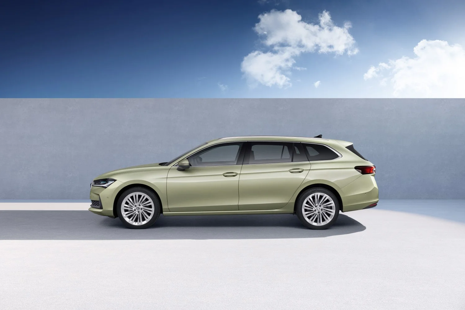 Skoda Superb 1.5 TSI (150 Hp) Mild Hybrid DSG2023 - thumbnail 8