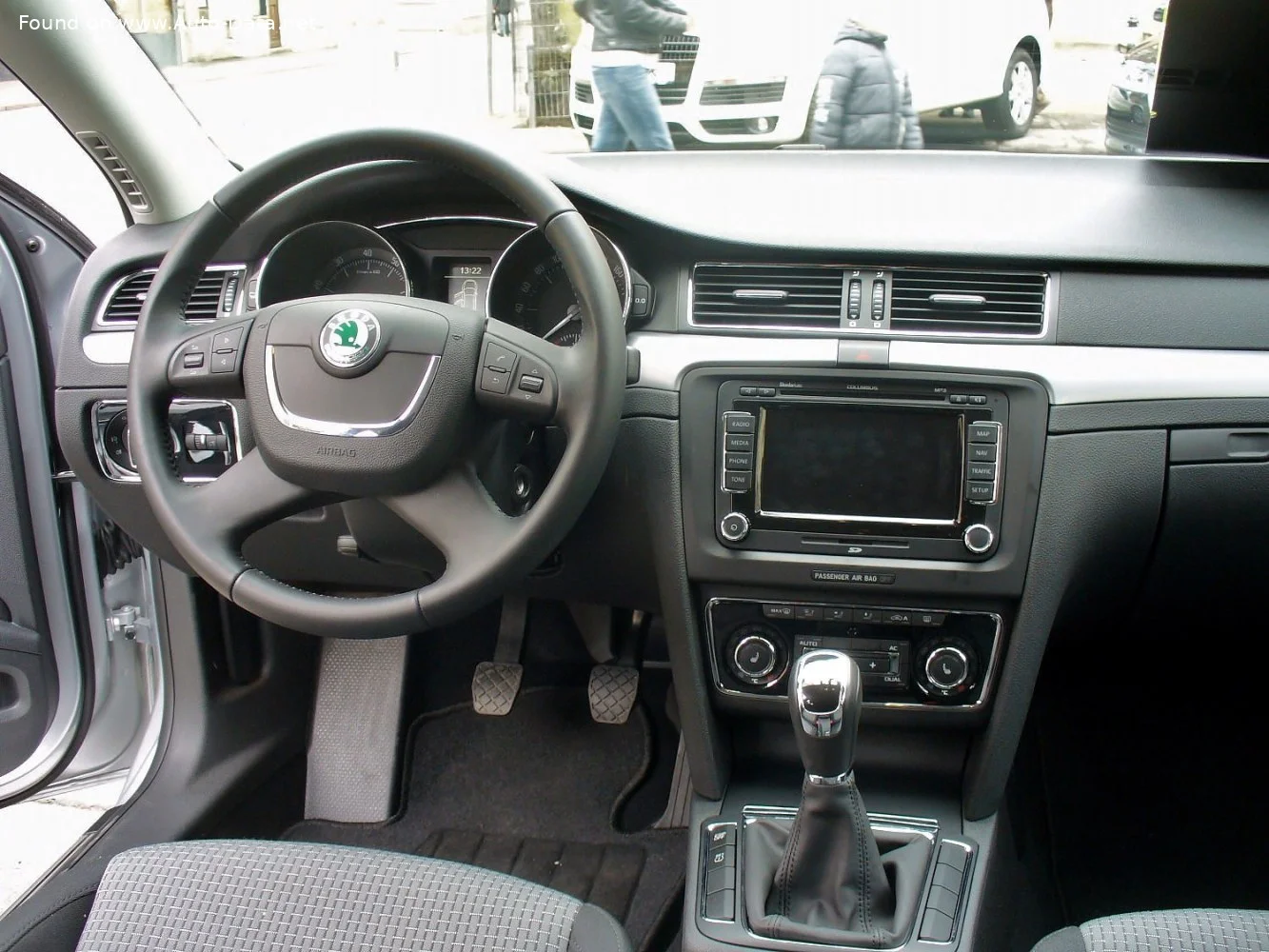 Skoda Superb 1.4 TSI (125 Hp)2008 - 2013 thumbnail 6