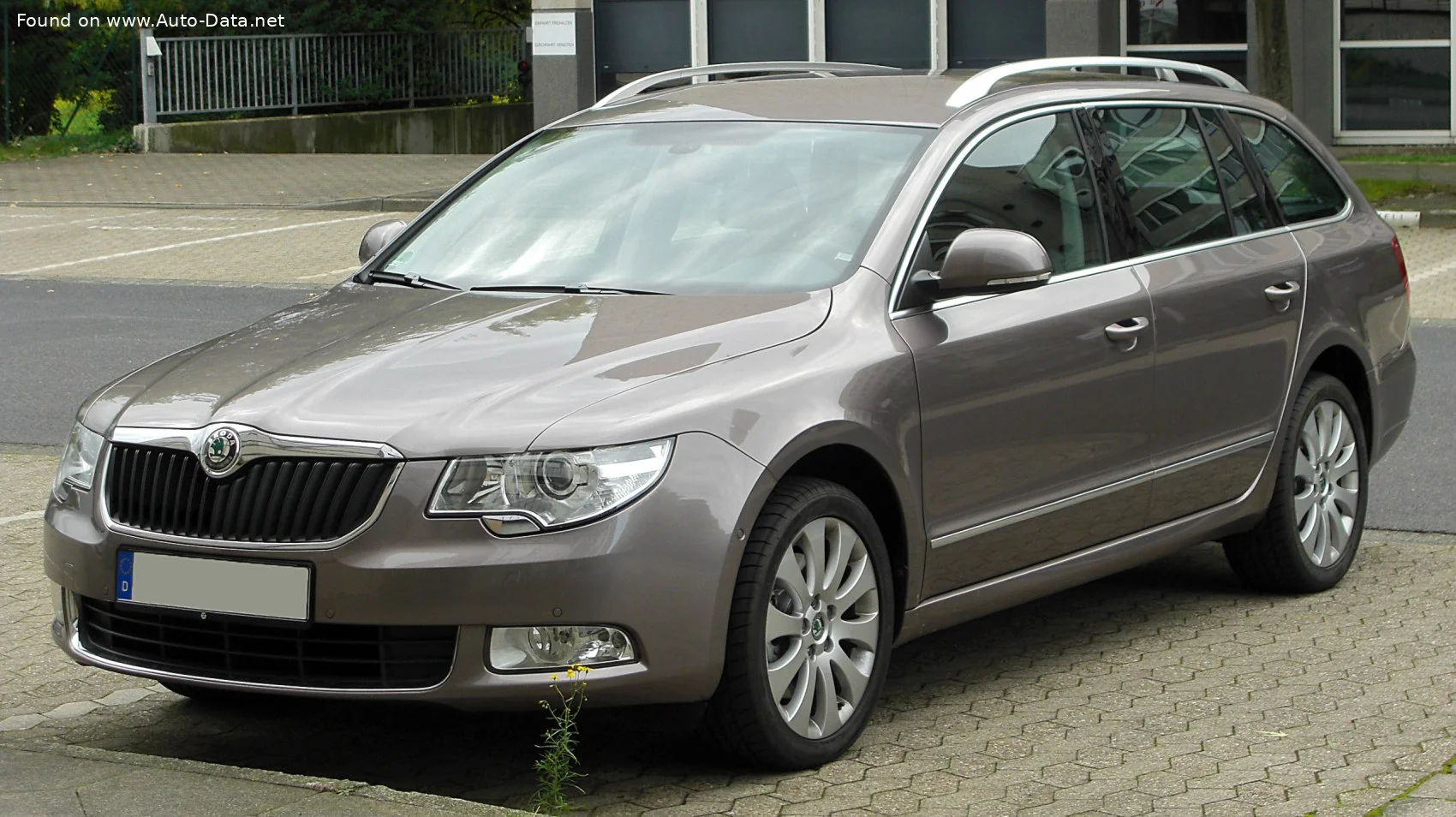 Skoda Superb 1.4 TSI (123 Hp)2008 - 2013 thumbnail 5