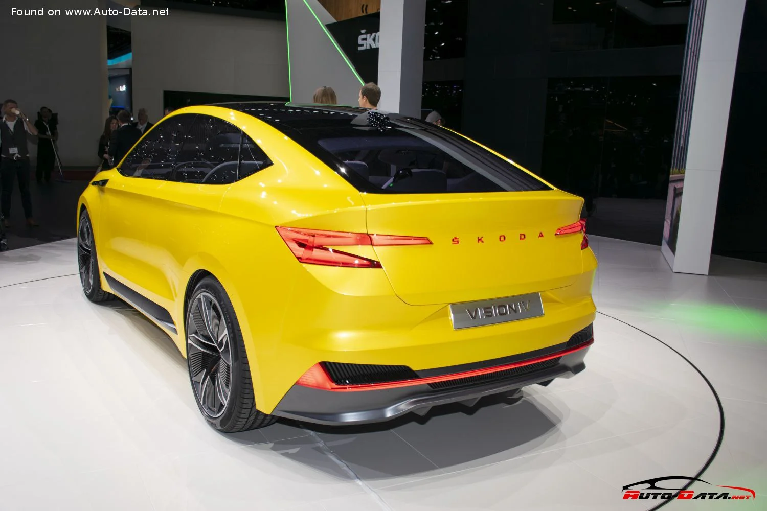 Skoda Vision Skoda Vision iV (Concept) thumbnail 5