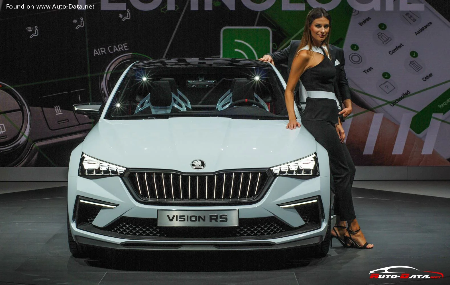 Skoda Vision Skoda Vision RS (Concept) thumbnail 6