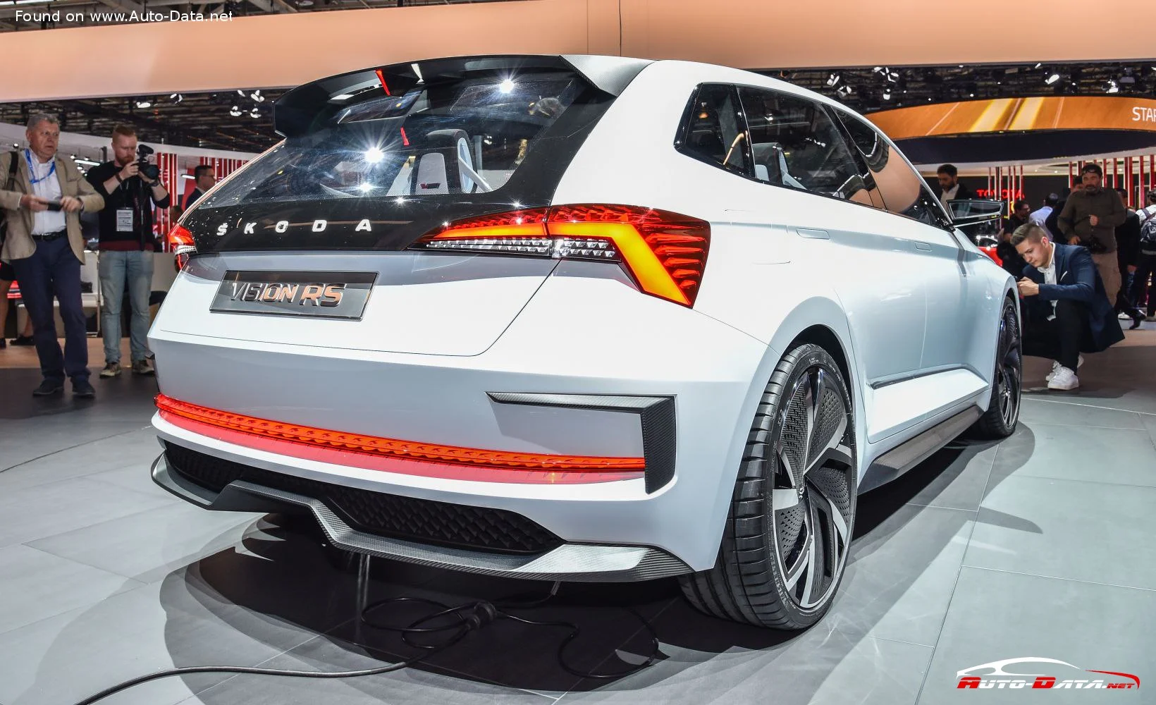 Skoda Vision Skoda Vision RS (Concept) thumbnail 9