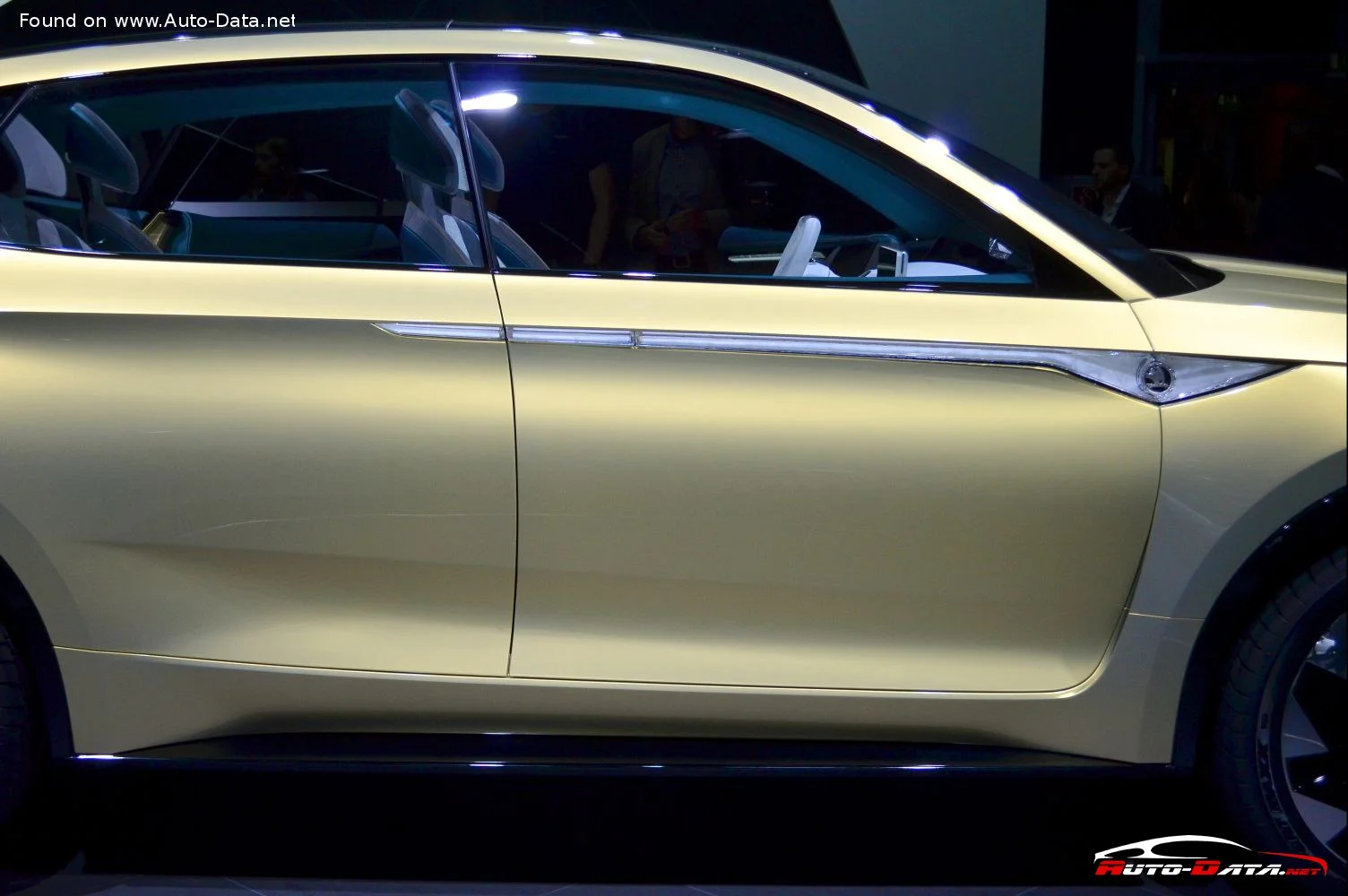 Skoda Vision (306 Hp) Electric2017 - thumbnail 14