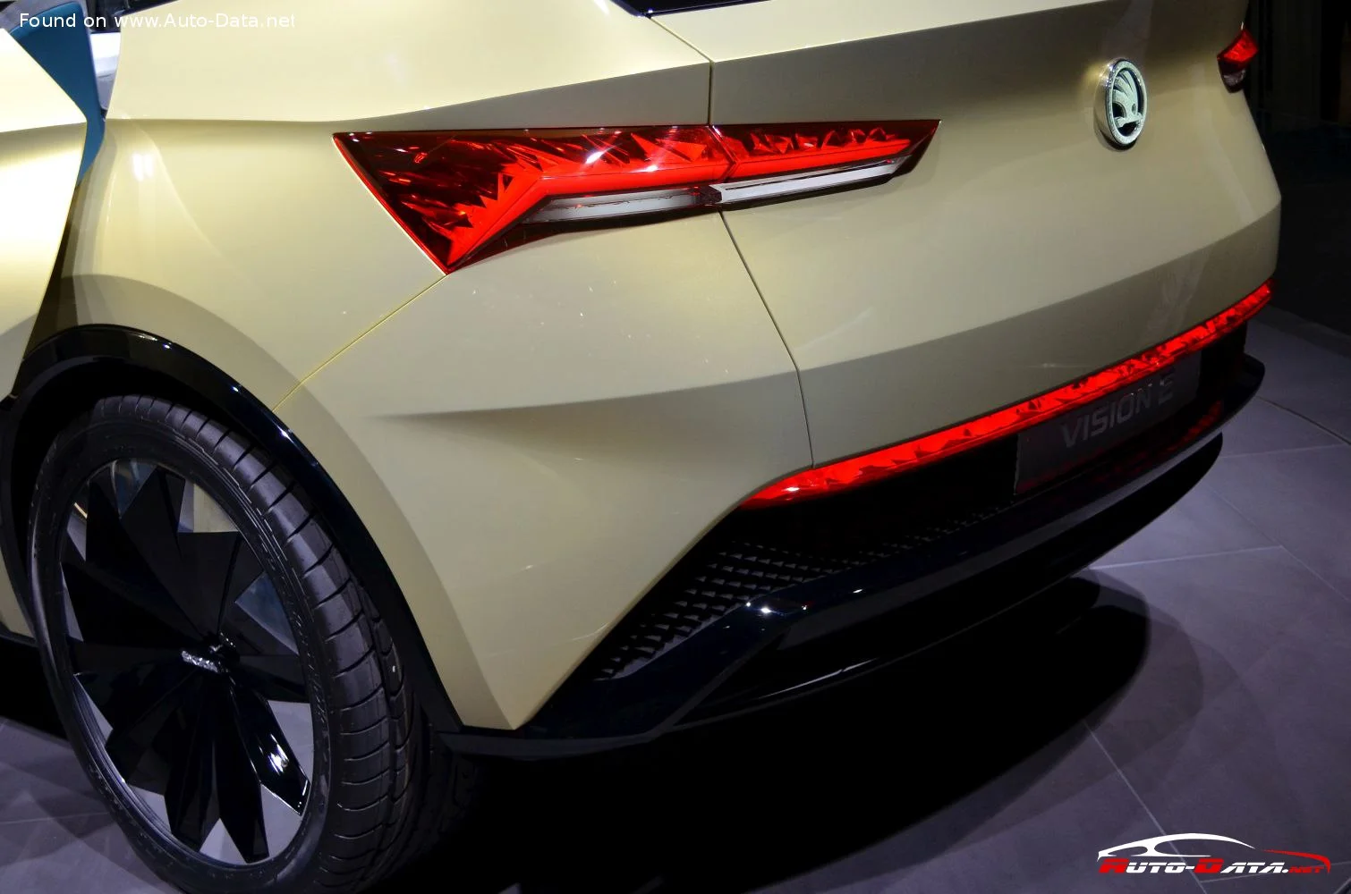 Skoda Vision (306 Hp) Electric2017 - thumbnail 9