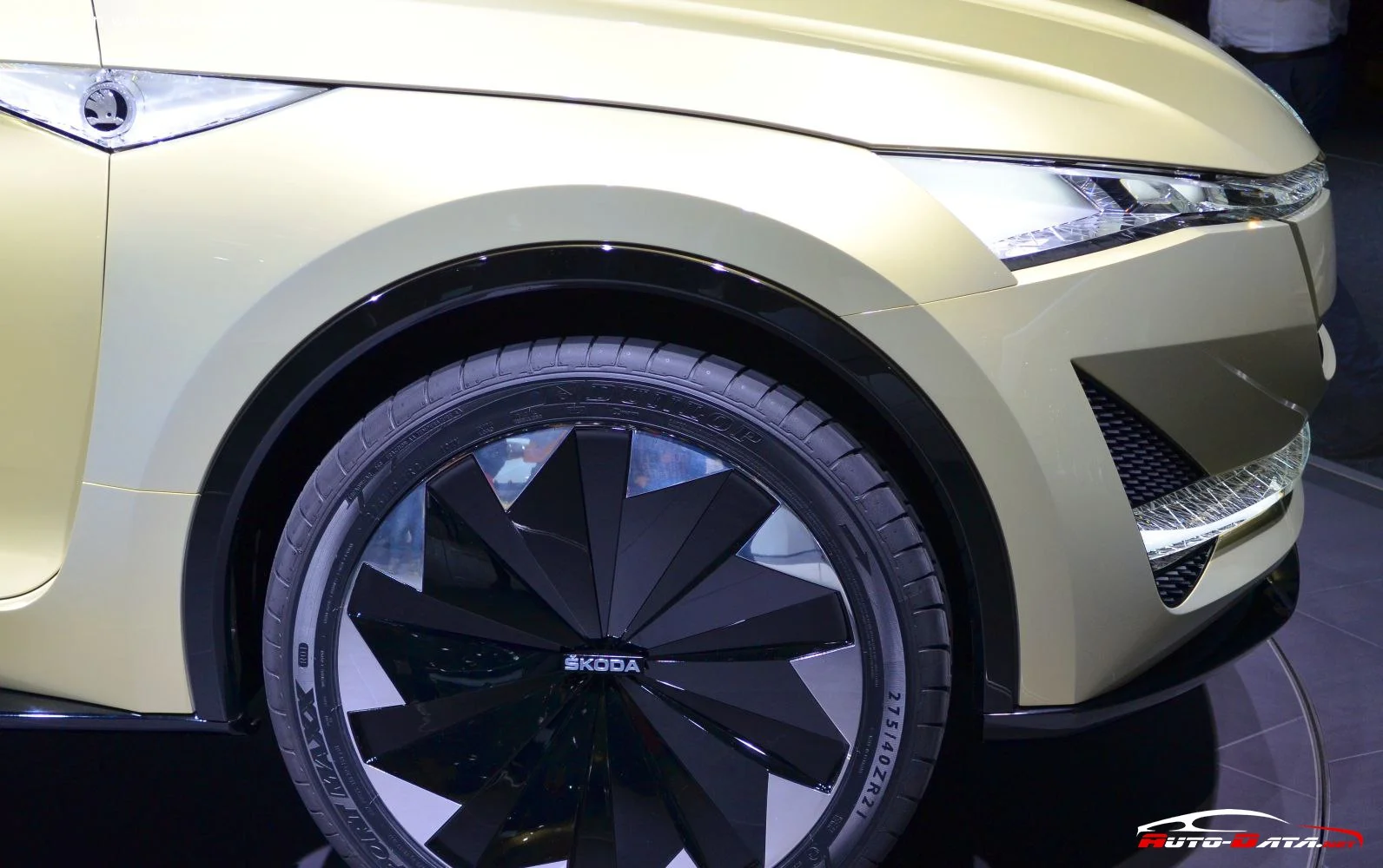 Skoda Vision (306 Hp) Electric2017 - thumbnail 10