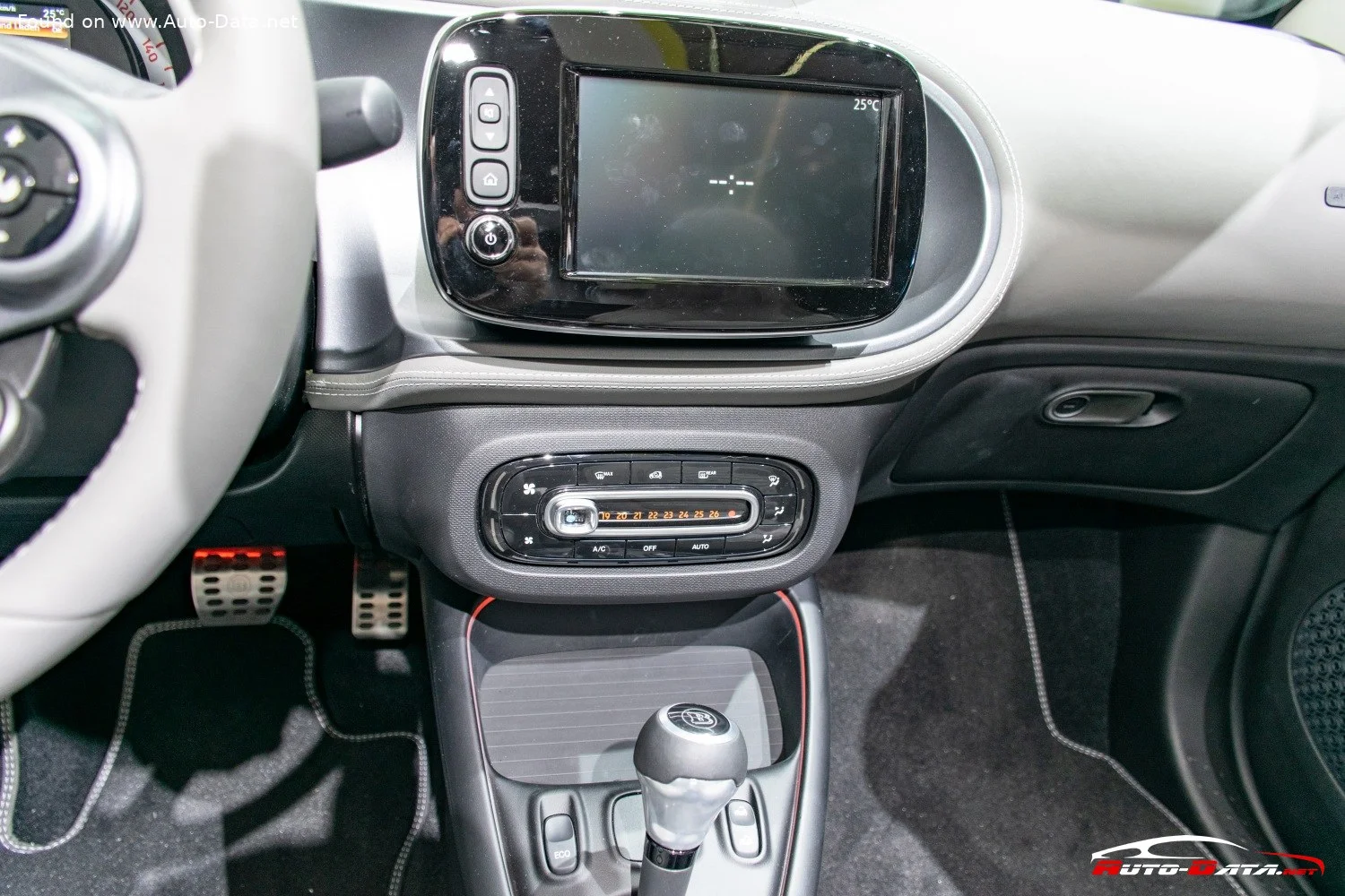 Smart EQ fortwo 17.2 kWh (82 Hp)2020 - thumbnail 8